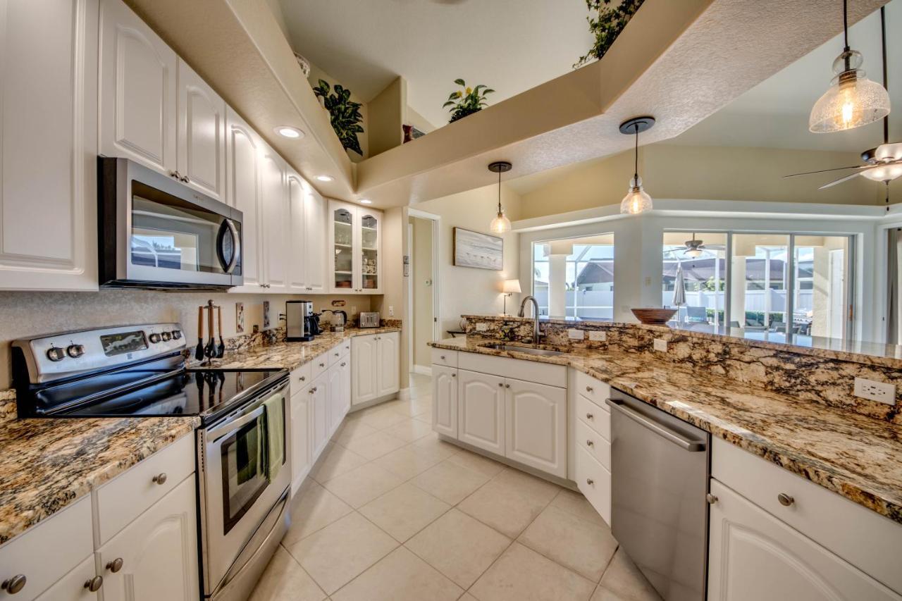 Villa-Haze, Lots Of Privacy, Solar & Electric Heated Pool And Spa Cape Coral Esterno foto